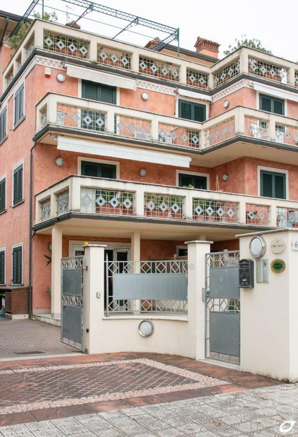 2-Bedroom Apt, With Balcony & Aircondition - 50 M From The Beach Marina di Pietrasanta Eksteriør bilde